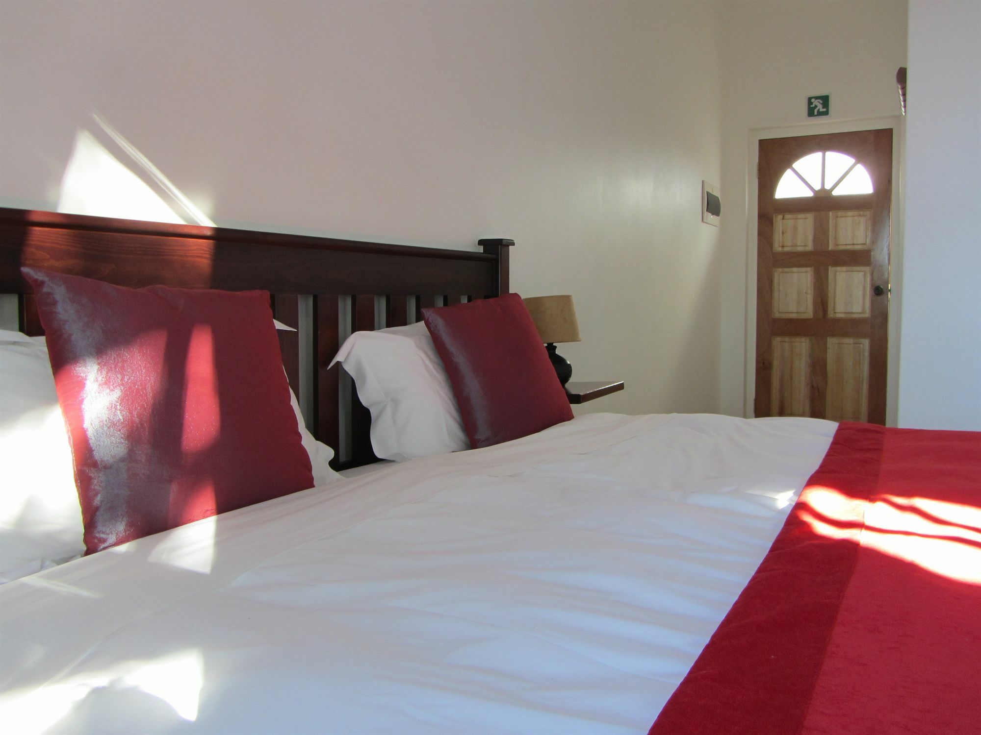 קייפטאון Africanhome Guesthouse מראה חיצוני תמונה